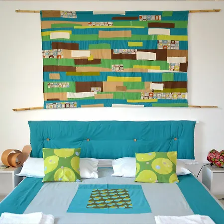 Metta House Bed & Breakfast 3*